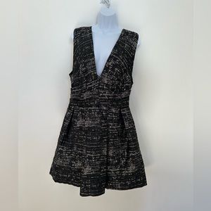 Bailey / 44 party cocktail v neck sleeveless dress black/gold size 12